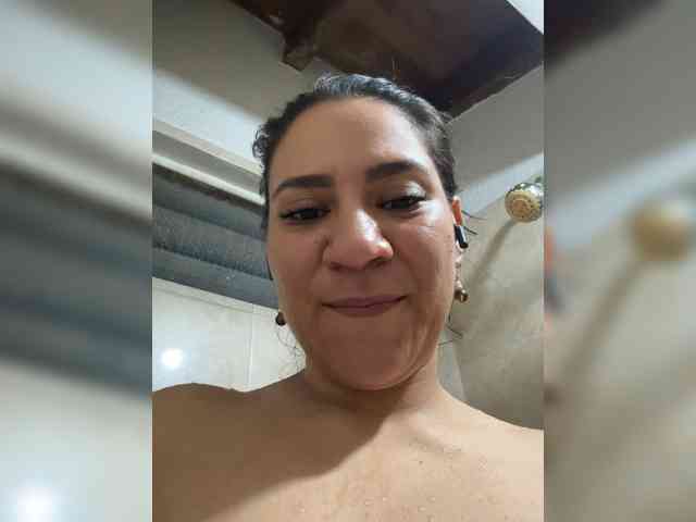LuanaFranccesca webcam