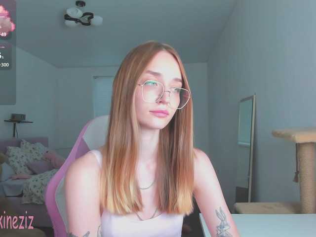 Polikinesis live cam on BongaCams