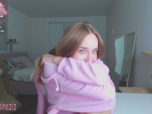 Polikinesis live cam on BongaCams