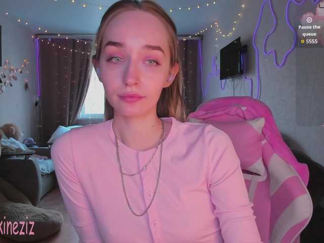 Polikinesis's BongaCams show and profile