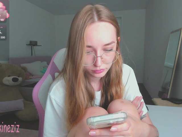 Polikinesis live cam on BongaCams