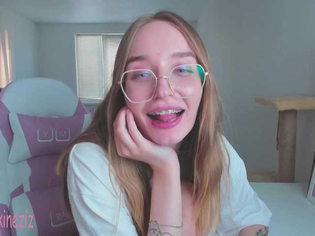 polikinesis live sex show