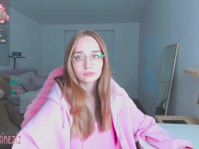 Polikinesis live cam on BongaCams