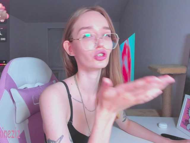 Polikinesis live cam on BongaCams