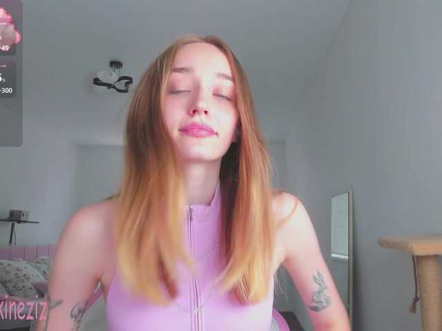 Polikinesis live cam on BongaCams