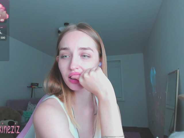 Polikinesis live cam on BongaCams
