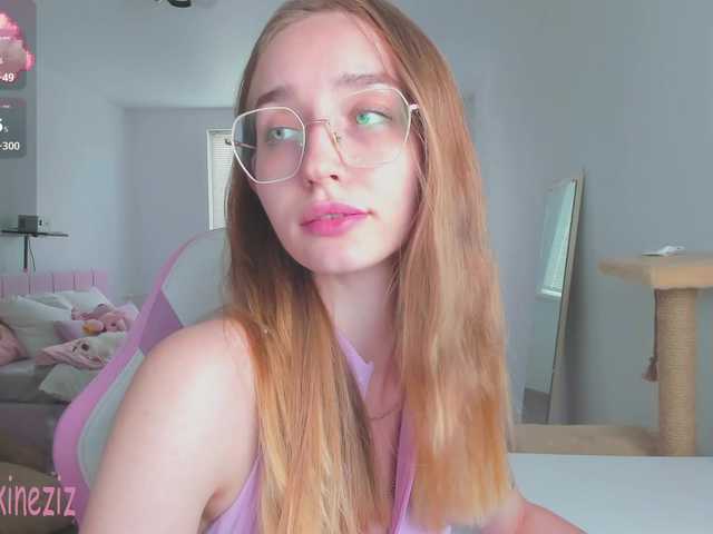 Polikinesis live webcam show