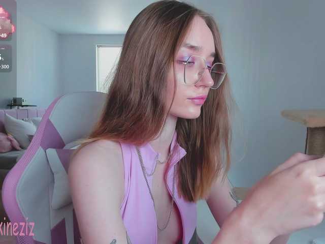 Polikinesis live cam on BongaCams