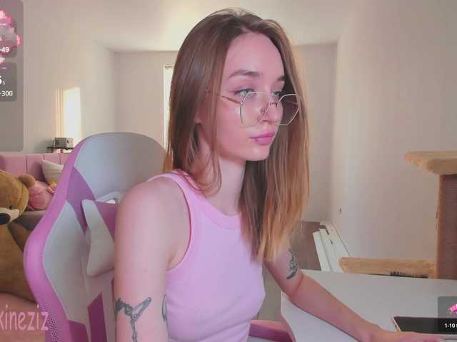 Polikinesis live cam on BongaCams