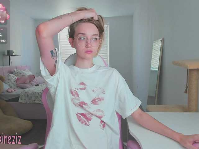 Polikinesis live cam on BongaCams