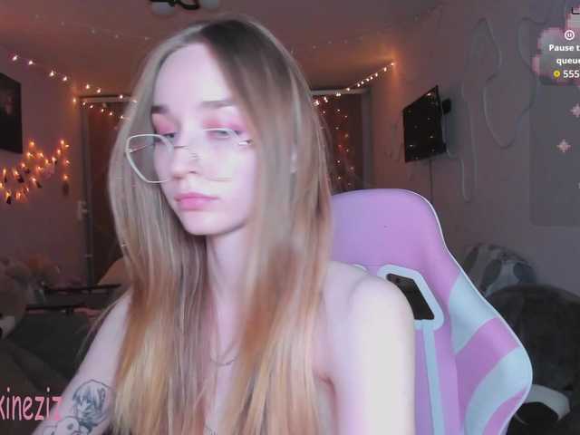 Polikinesis's BongaCams show and profile