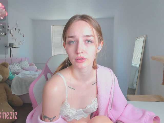 Polikinesis live cam on BongaCams