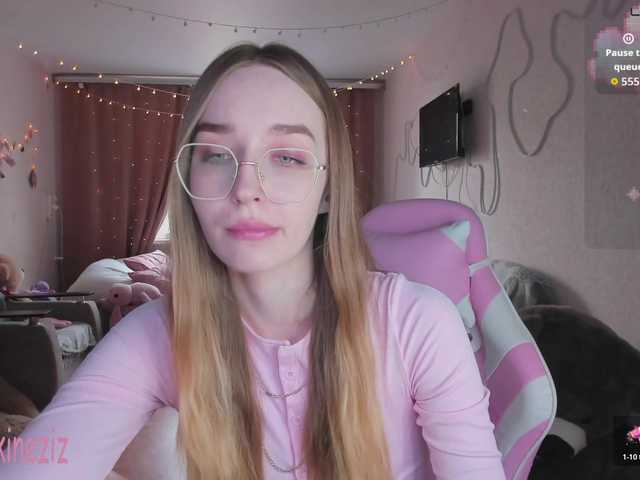 Polikinesis Live Cam and Statistics on UnifiedCams