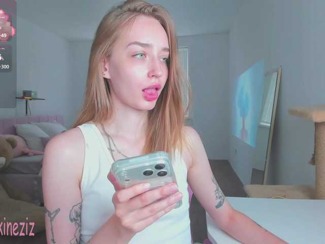 Polikinesis live cam on BongaCams