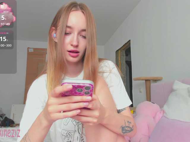 Polikinesis live cam on BongaCams