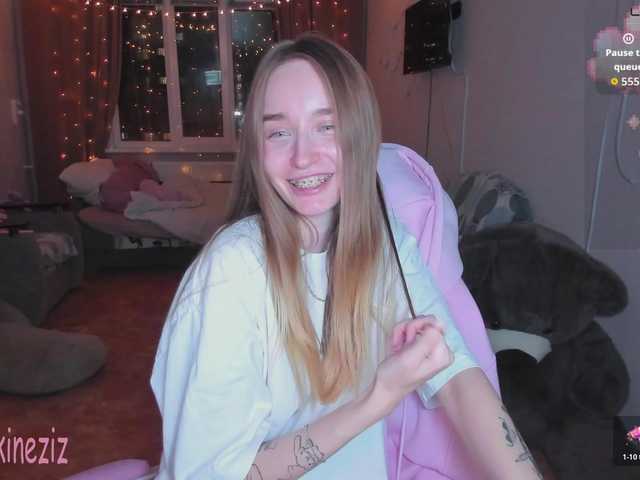 Polikinesis's BongaCams show and profile