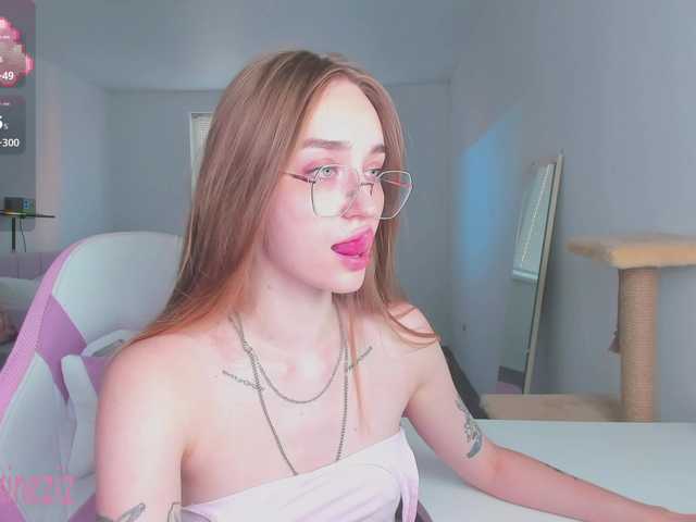 Polikinesis live cam on BongaCams