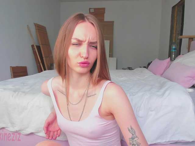 Polikinesis live cam on BongaCams