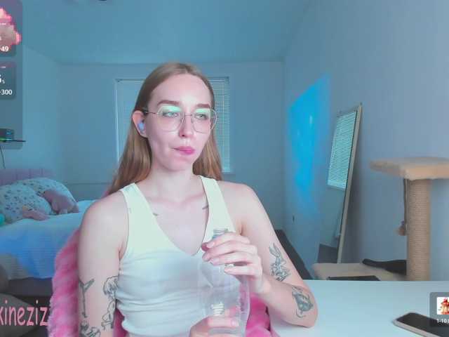 Polikinesis live cam on BongaCams