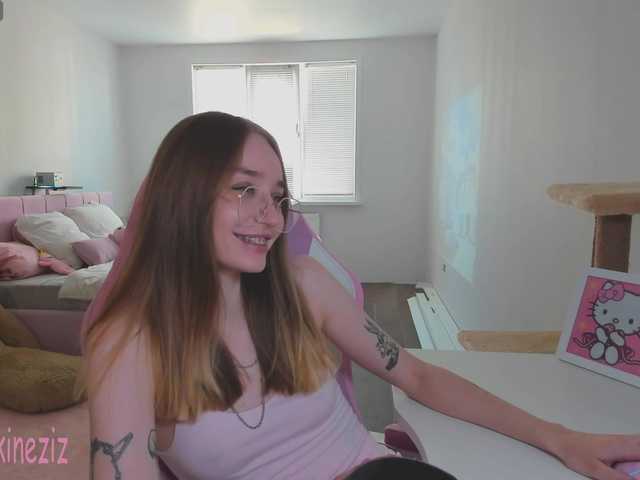 Polikinesis live cam on BongaCams