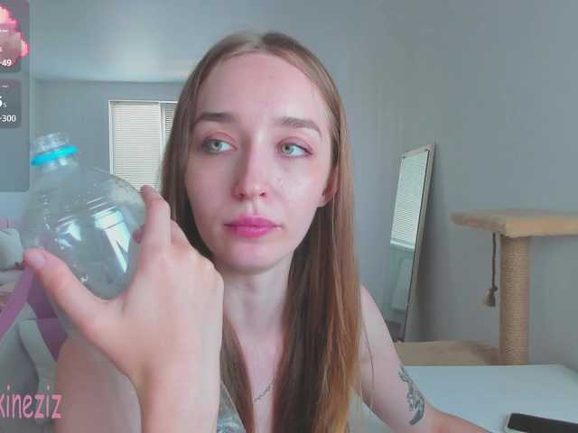 Polikinesis live cam on BongaCams