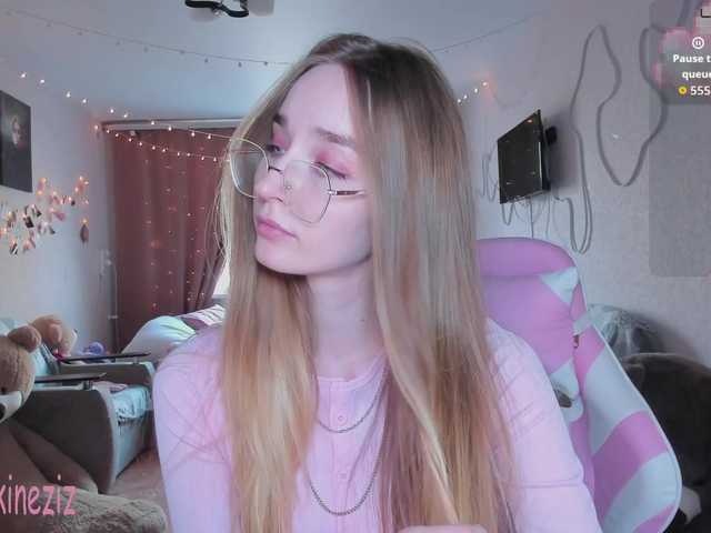 Polikinesis's BongaCams show and profile