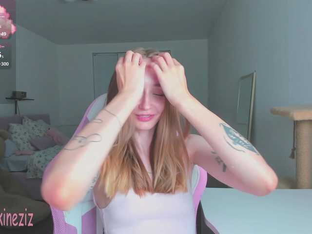 Polikinesis live cam on BongaCams