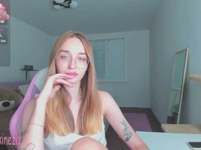 Polikinesis live cam on BongaCams