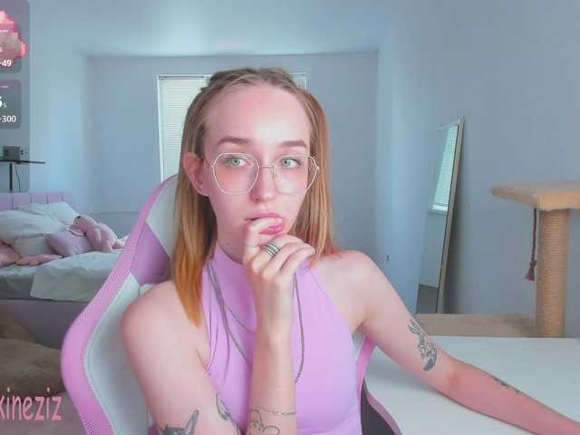 Polikinesis live cam on BongaCams