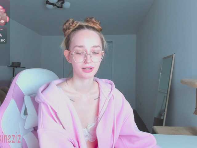 Polikinesis live cam on BongaCams