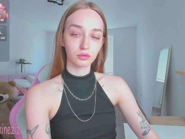 Polikinesis live webcam show