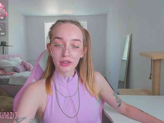 Polikinesis Sex Cam Show