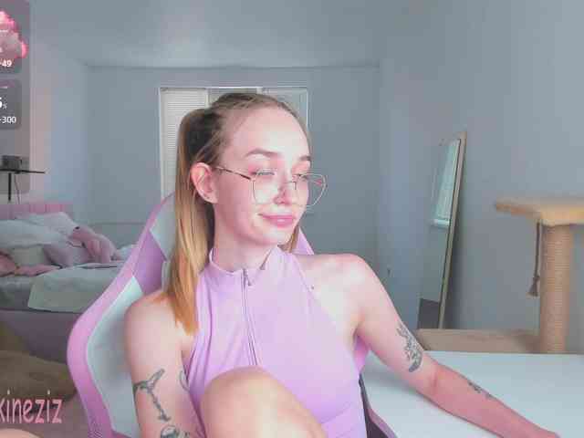 Polikinesis Sex Cam Show