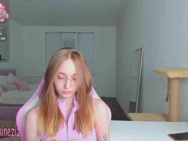 Polikinesis Sex Cam Show