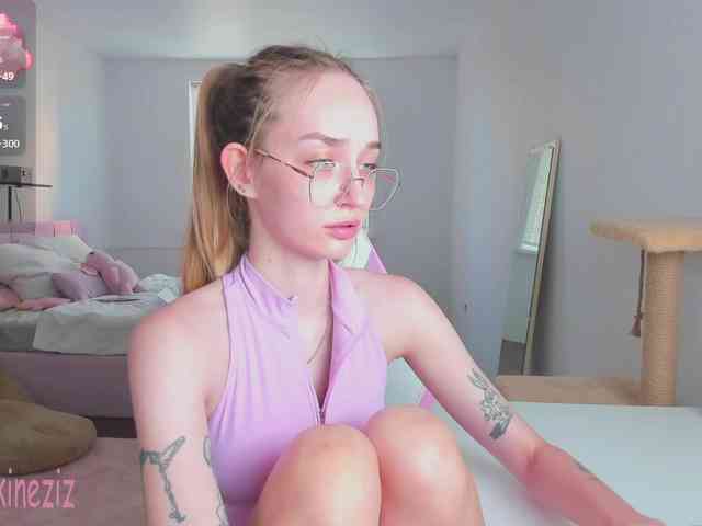 Polikinesis Sex Cam Show