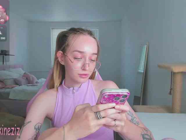 Polikinesis Sex Cam Show