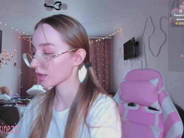 Polikinesis Live Webcam on BongaCams