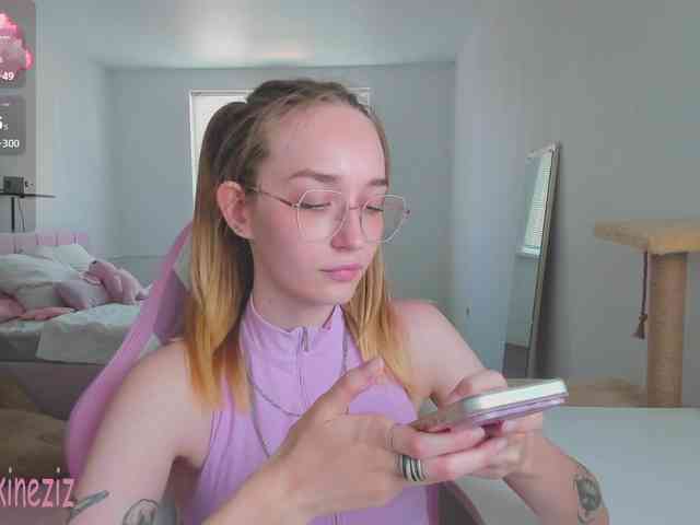 Polikinesis Sex Cam Show