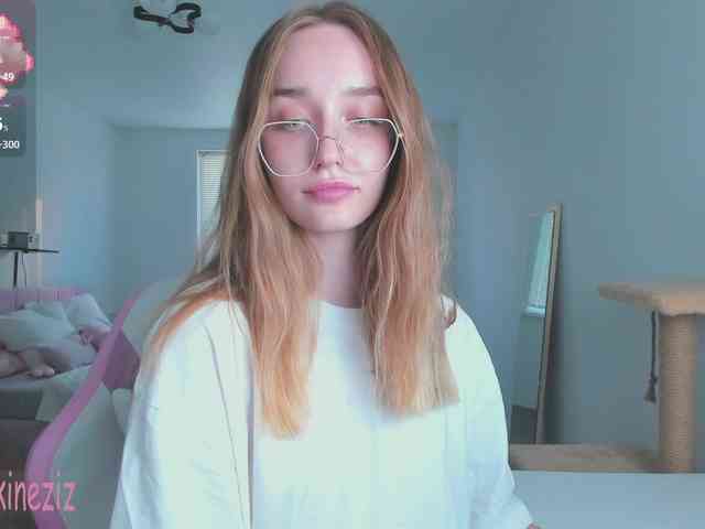 Polikinesis Sex Cam Show