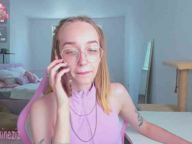 Polikinesis Sex Cam Show