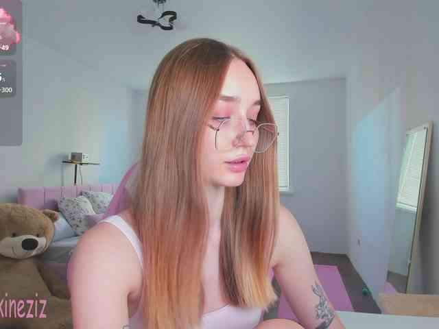 Polikinesis Live Webcam on BongaCams