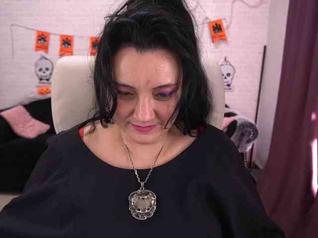 ValeryRosseee bongacams