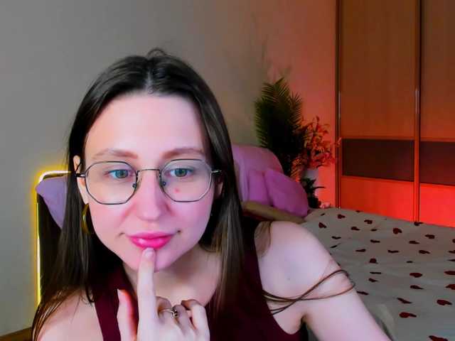 YourLovellyStory webcam