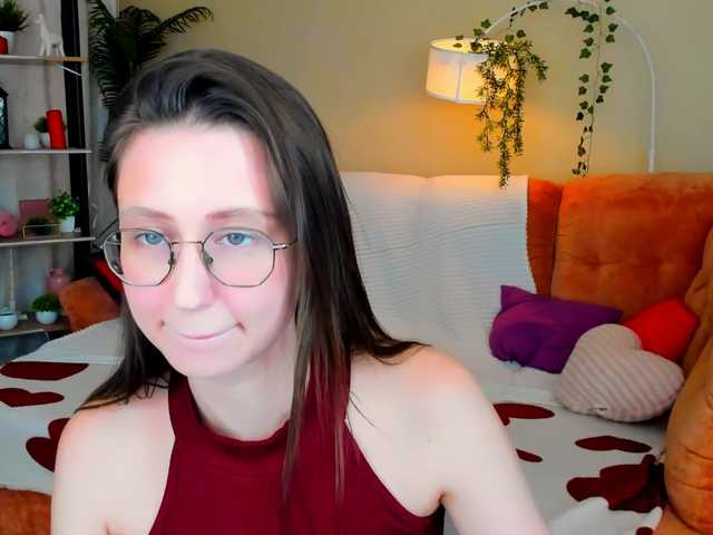 YourLovellyStory webcam