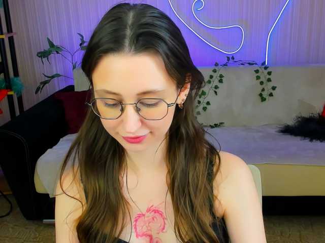 YourLovellyStory webcam