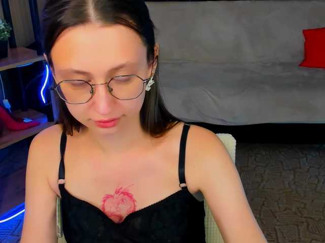 YourLovellyStory live cam on BongaCams