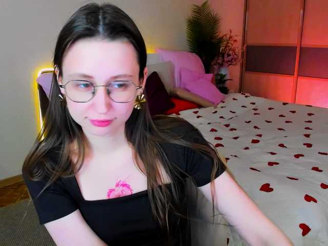 YourLovellyStory webcam