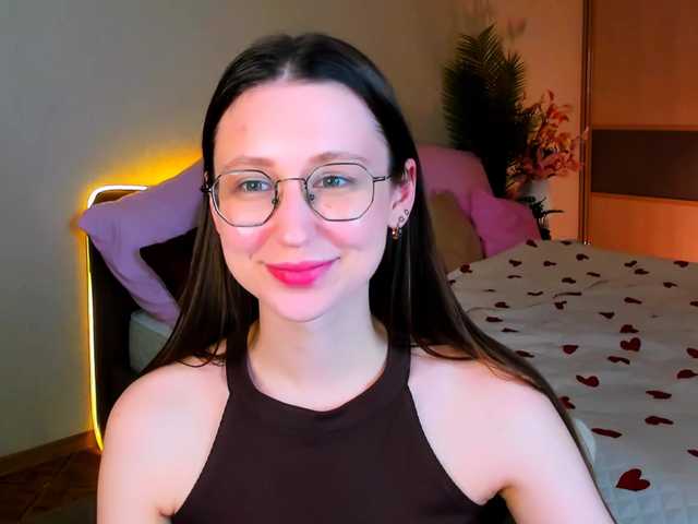 YourLovellyStory webcam
