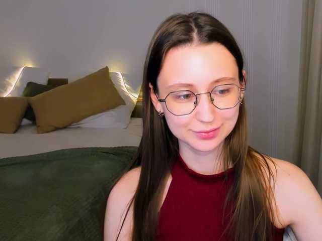 YourLovellyStory webcam