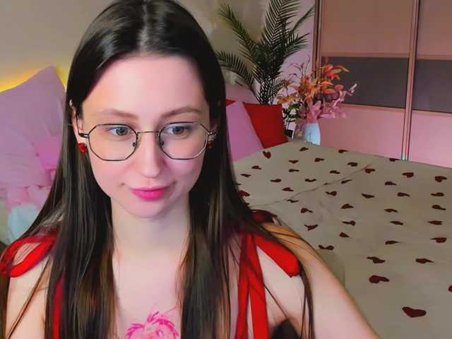 YourLovellyStory webcam